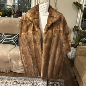 Vintage brown real mink stole- fits women’s size 14/16